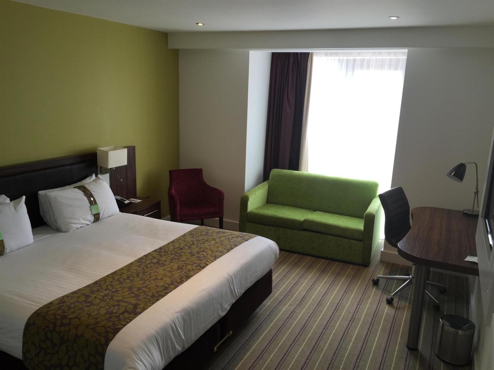 Holiday Inn Huntingdon Racecourse By Ihg Bagian luar foto
